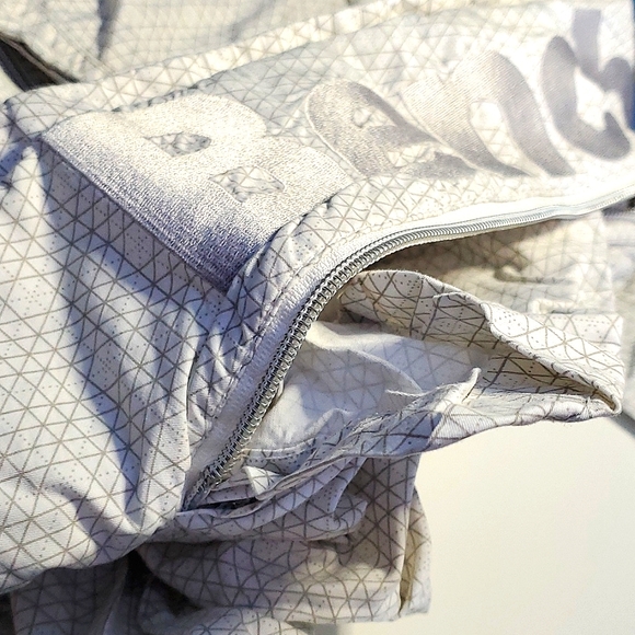 Bench Lightweight Cotton Windbreaker w/ Hidden Hood. White w/ Grey Geo Pattern. - Picture 8 of 14